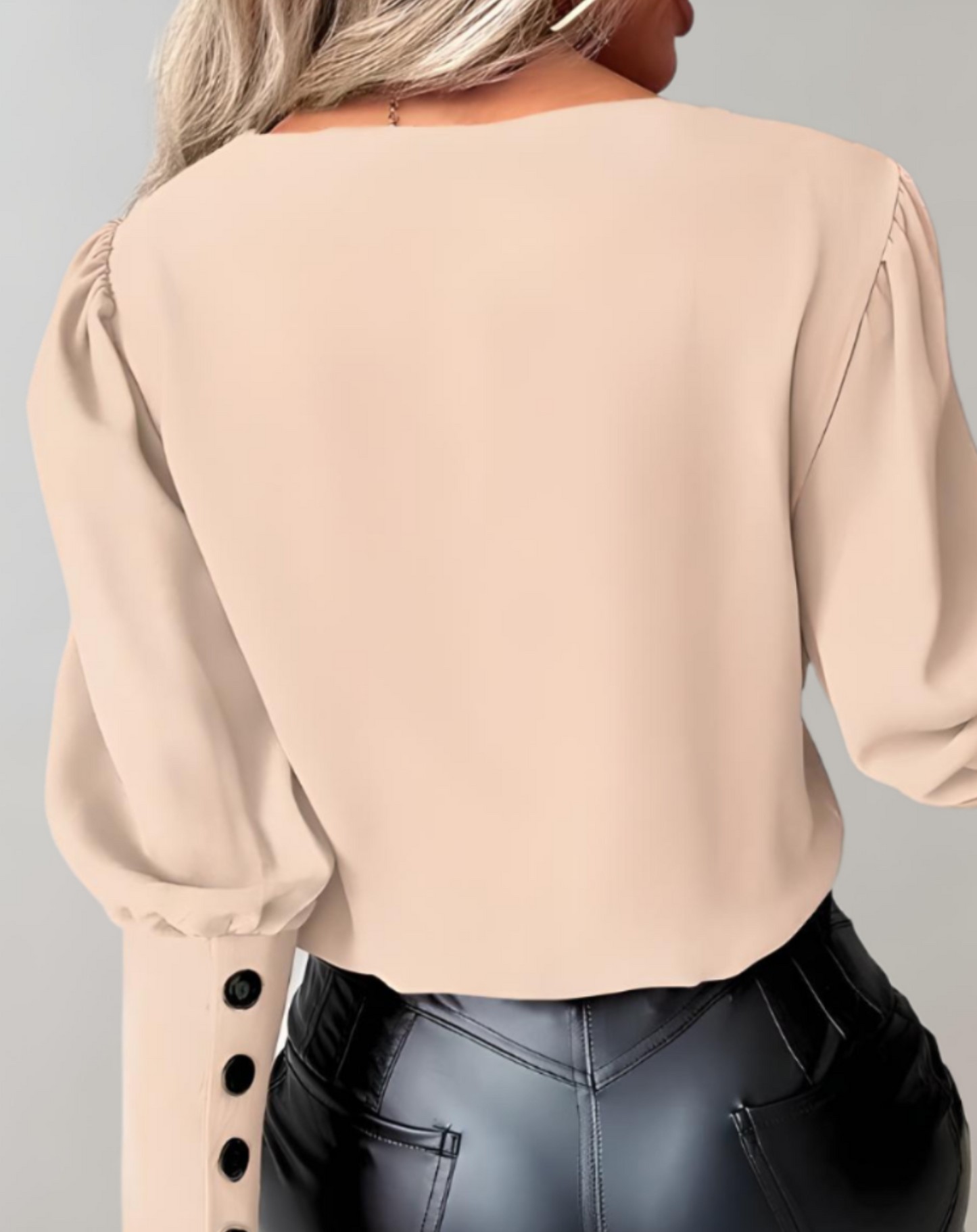 Marisa - Trendy top met lange mouwen en V-halslijn