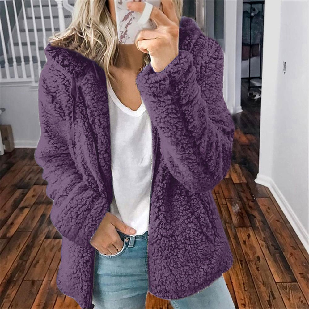 Delara - Fluffy Damesvest met Capuchon